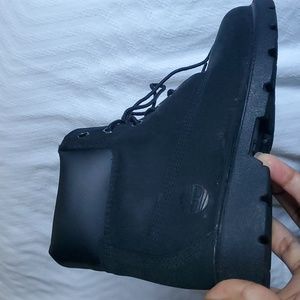 Timberland boys boots Sz 2